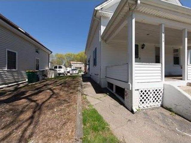 house with 4 bedroom, North Attleboro MA ES105415871
