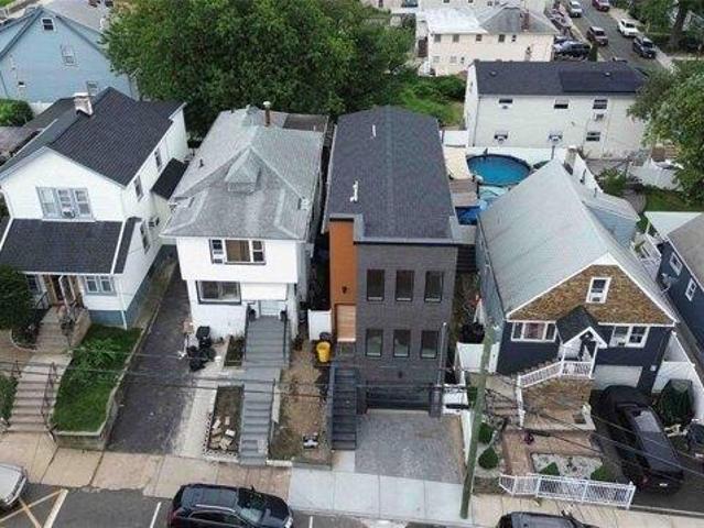 house with 4 bedroom, North Bergen NJ ES105513843