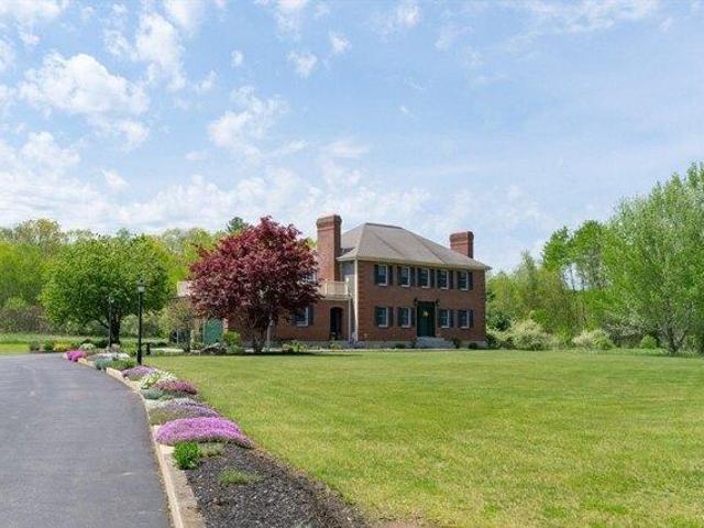 house with 4 bedroom, North Brookfield MA ES104409616