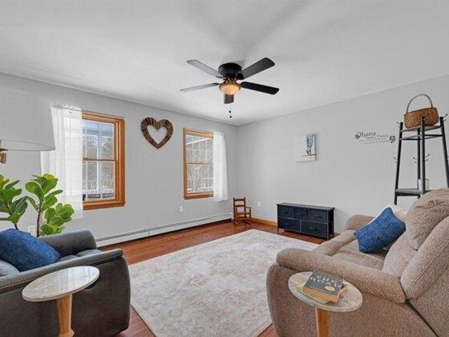 house with 4 bedroom, North Brookfield MA ES104445291