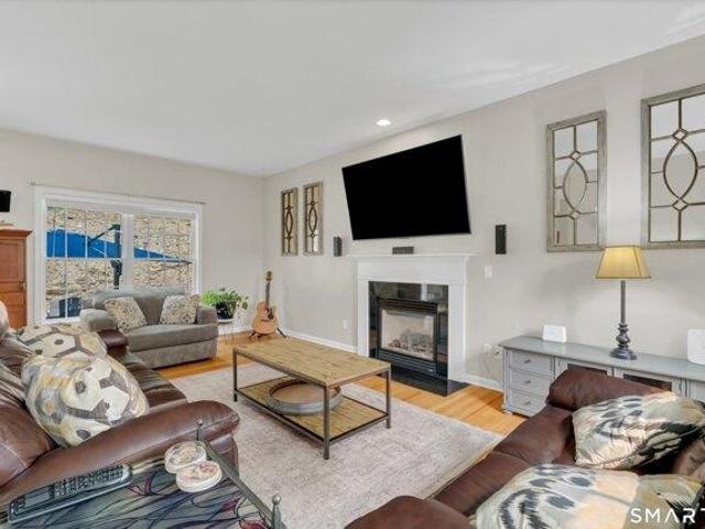 house with 4 bedroom, North Branford CT ES105426470