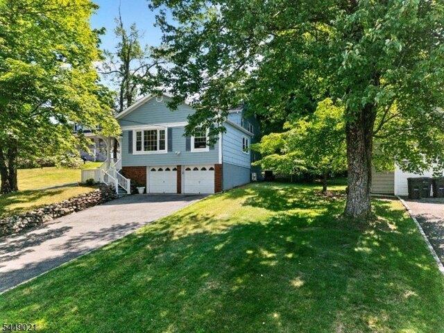 house with 4 bedroom, North Caldwell NJ ES105190559