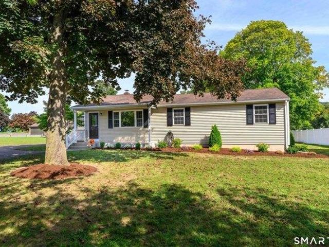 house with 4 bedroom, North Haven CT ES105494515