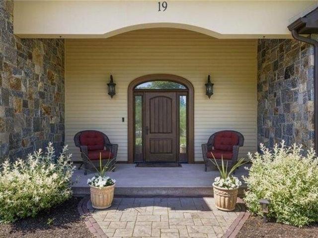 house with 4 bedroom, North Kingstown RI ES105562610