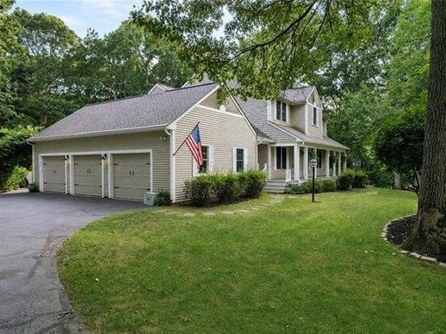 house with 4 bedroom, North Kingstown RI ES105614440