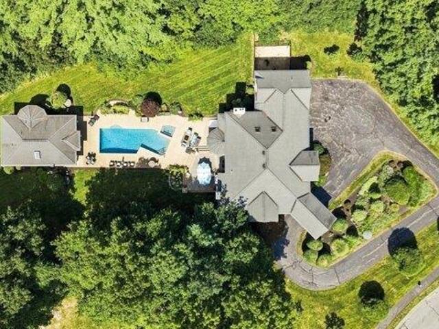 house with 4 bedroom, North Reading MA ES105494284