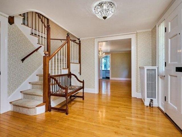 house with 4 bedroom, Northampton MA ES104541586