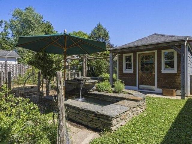 house with 4 bedroom, Northampton MA ES104567497