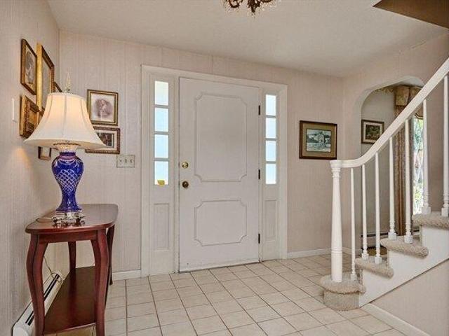house with 4 bedroom, Northampton MA ES104569337