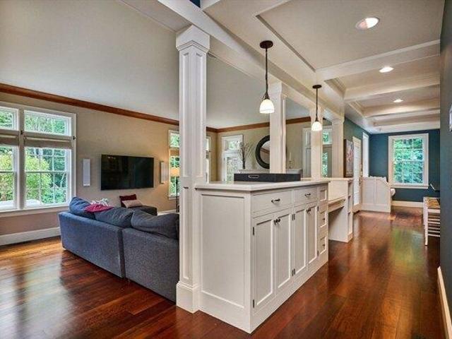 house with 4 bedroom, Northampton MA ES104606723