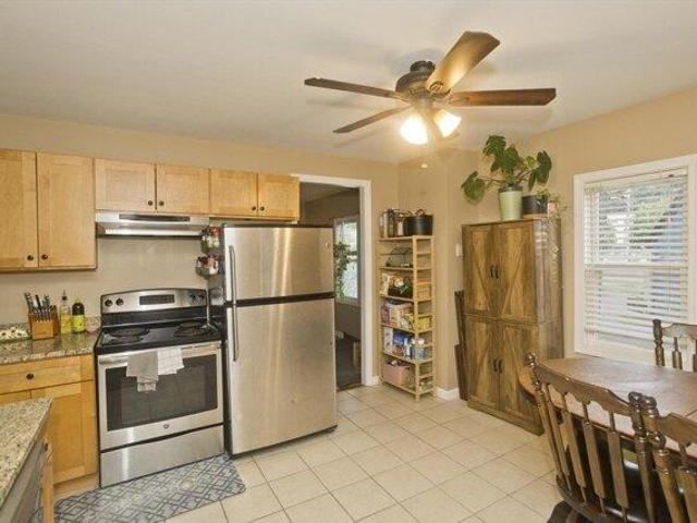 house with 4 bedroom, Northampton MA ES104608848