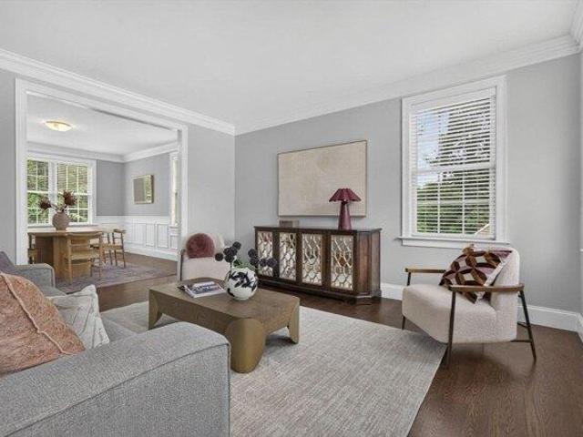 house with 4 bedroom, Northborough MA ES105316011