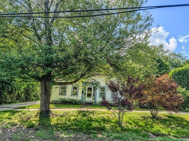 house with 4 bedroom, Northfield MA ES104570058