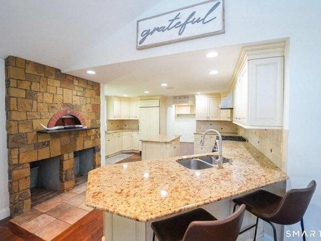house with 4 bedroom, Norwalk CT ES105424104