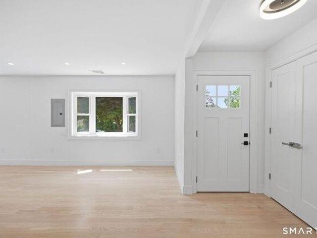 house with 4 bedroom, Norwalk CT ES105473670