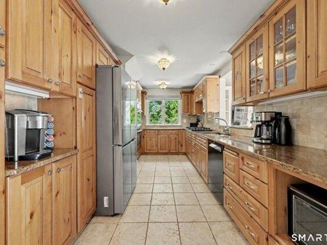 house with 4 bedroom, Norwalk CT ES105497091