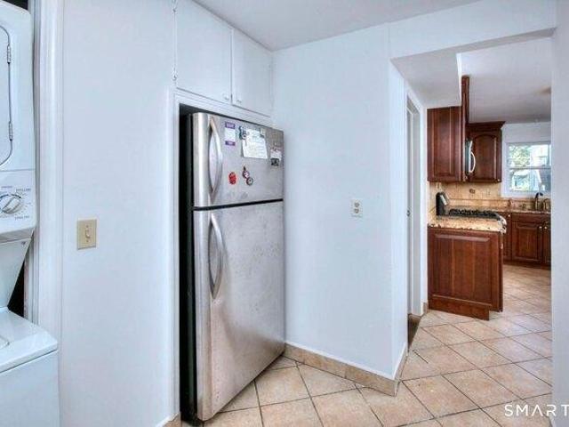 house with 4 bedroom, Norwalk CT ES105560651