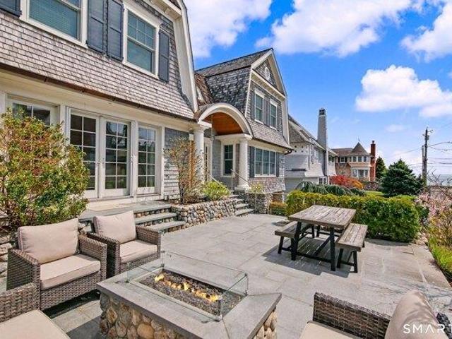 house with 4 bedroom, Norwalk CT ES105561558