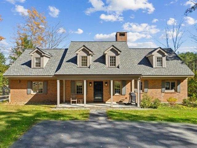 house with 4 bedroom, Norwich VT ES105416186