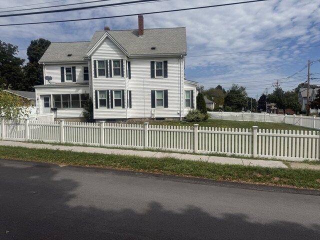 house with 4 bedroom, Norwood MA ES105497371