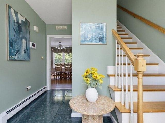 house with 4 bedroom, Norwood MA ES105537336