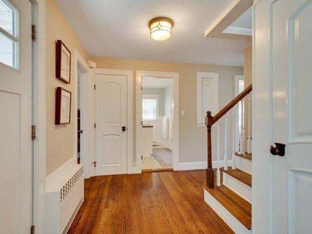 house with 4 bedroom, Norwood MA ES105609340