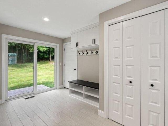 house with 4 bedroom, Norwood MA ES105613884