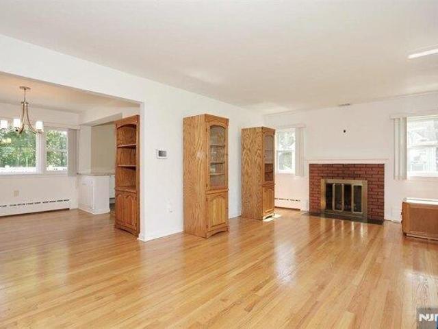 house with 4 bedroom, Norwood NJ ES105558919