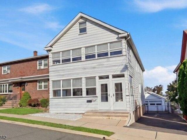 house with 4 bedroom, Nutley NJ ES105610235
