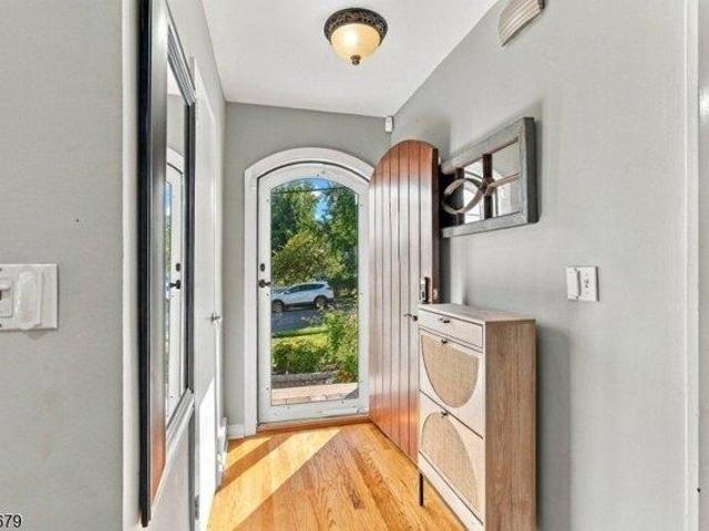house with 4 bedroom, Nutley NJ ES105612820