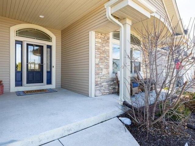 house with 4 bedroom, Oconomowoc WI ELS103501464