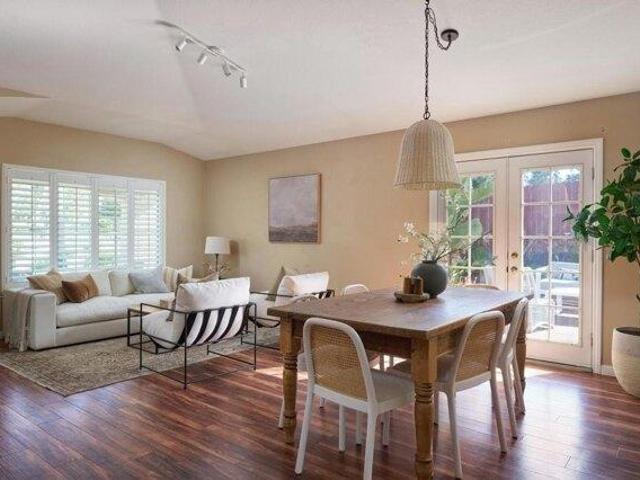 house with 4 bedroom, Oceanside CA ELS103501492