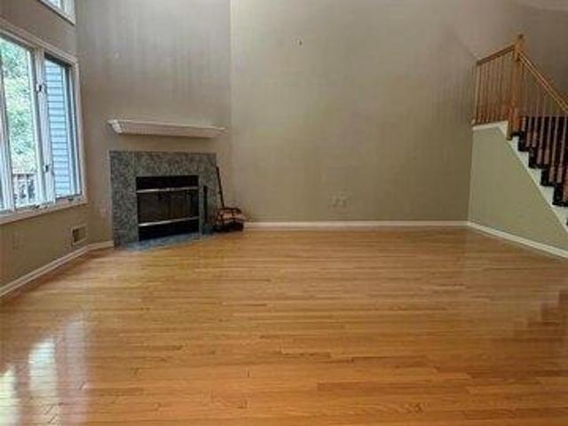 house with 4 bedroom, Old Tappan NJ ES105293812
