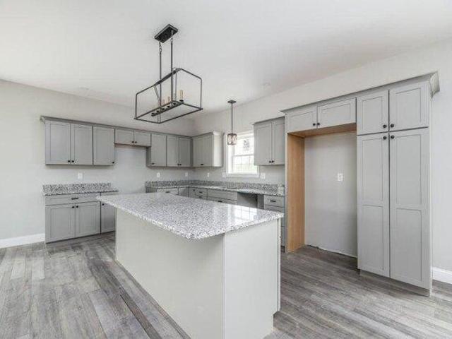 house with 4 bedroom, Orrington ME ES105752458