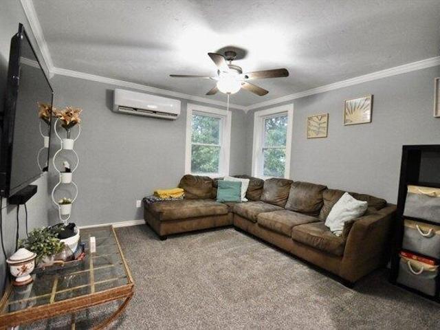 house with 4 bedroom, Oxford MA ES104567628