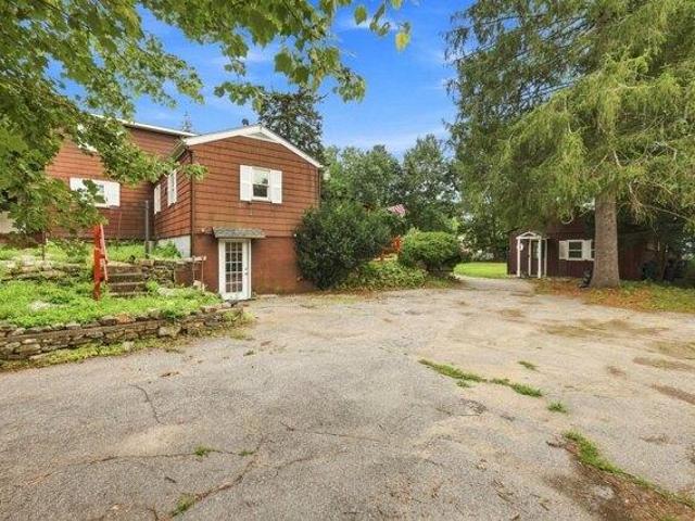 house with 4 bedroom, Oxford MA ES105401157