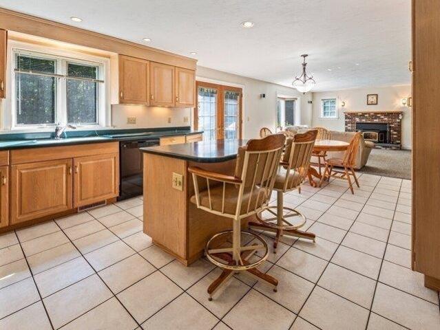 house with 4 bedroom, Oxford MA ES105534403