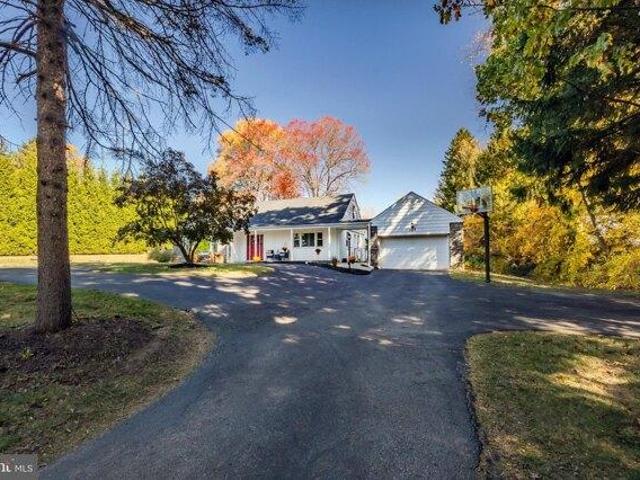 house with 4 bedroom, Paoli PA ELS103501117