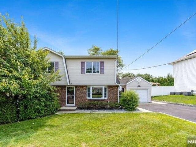 house with 4 bedroom, Paramus NJ ES104836041