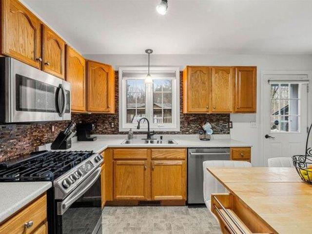 house with 4 bedroom, Pembroke NH DS104075406