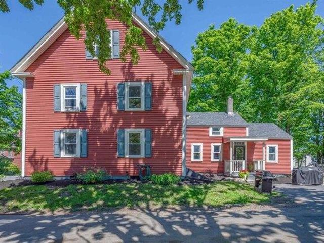 house with 4 bedroom, Pembroke NH ES105231100