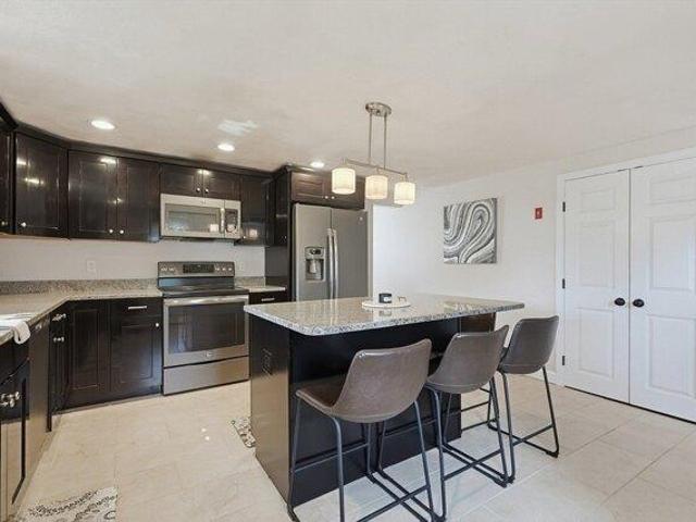 house with 4 bedroom, Peabody MA ES105426828