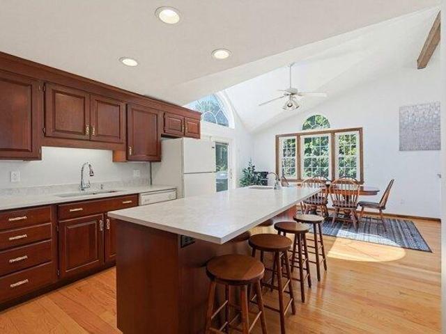 house with 4 bedroom, Peabody MA ES105514690