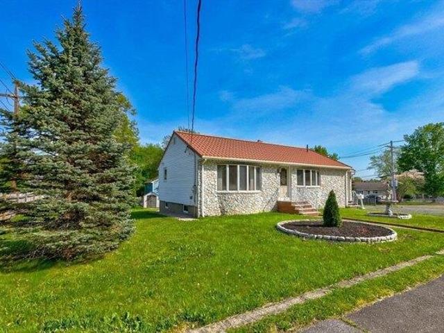 house with 4 bedroom, Peabody MA ES105537418