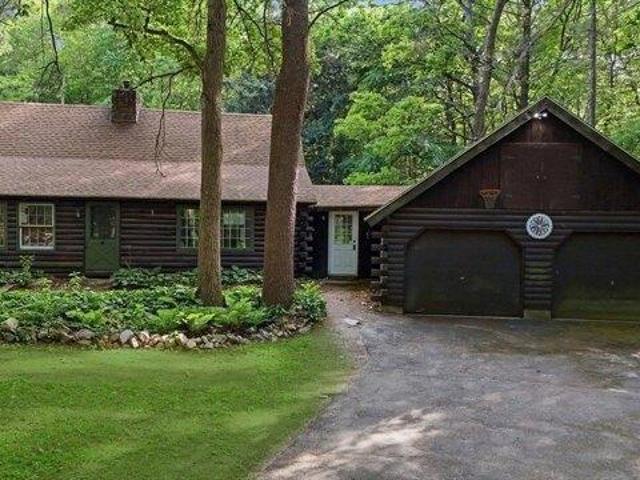 house with 4 bedroom, Pelham MA ES104477550