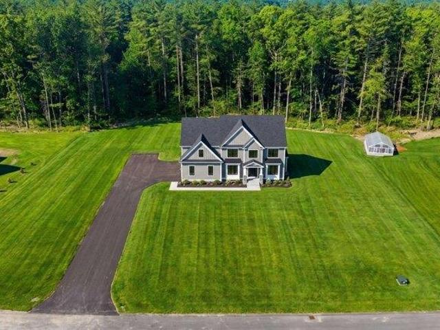 house with 4 bedroom, Pelham NH ES105649331