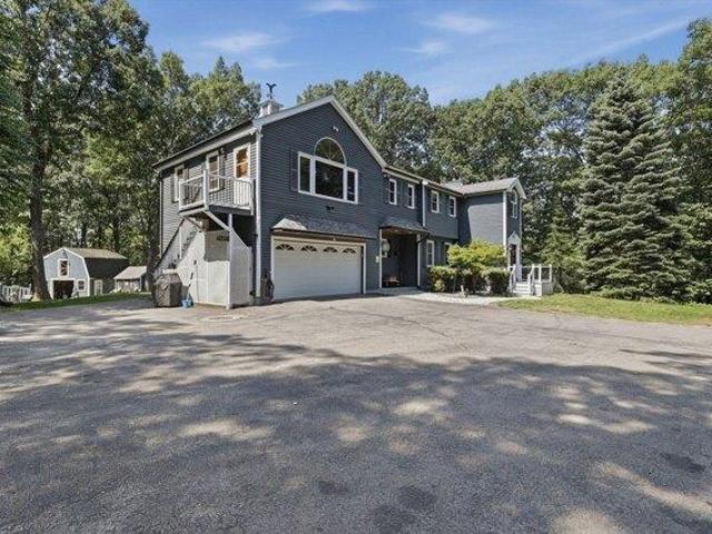 house with 4 bedroom, Pepperell MA ES104331424