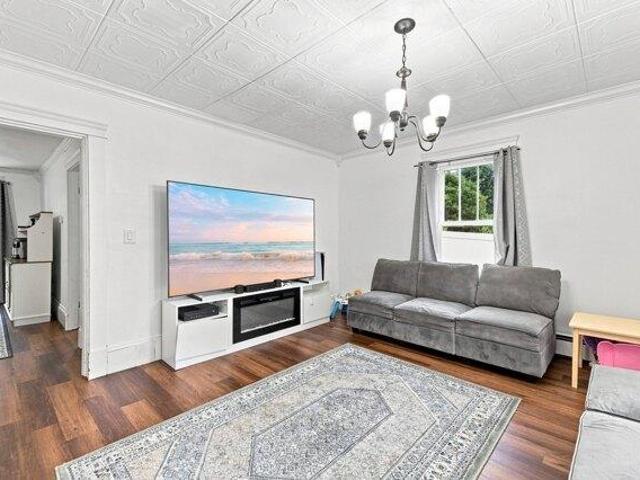 house with 4 bedroom, Pepperell MA ES105384783