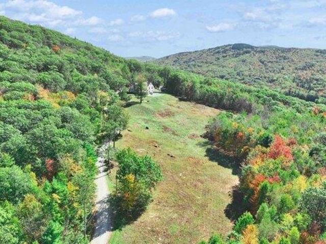 house with 4 bedroom, Peterborough NH ES105492890