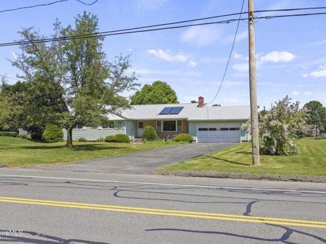 house with 4 bedroom, Pittsfield MA ES104569725